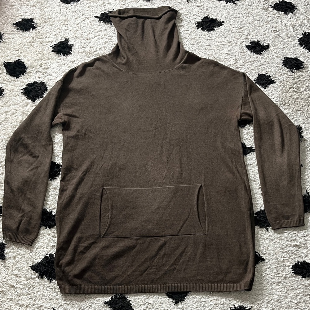 Peruvian Connection size medium brown Turtleneck thin lightweight sweater